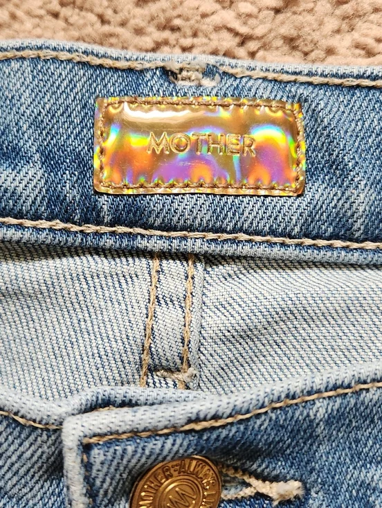 MOTHER The Weekender Fray in Glow Up Light Wash Flared Stretchy Ladies 30 EUC - Picture 3 of 11